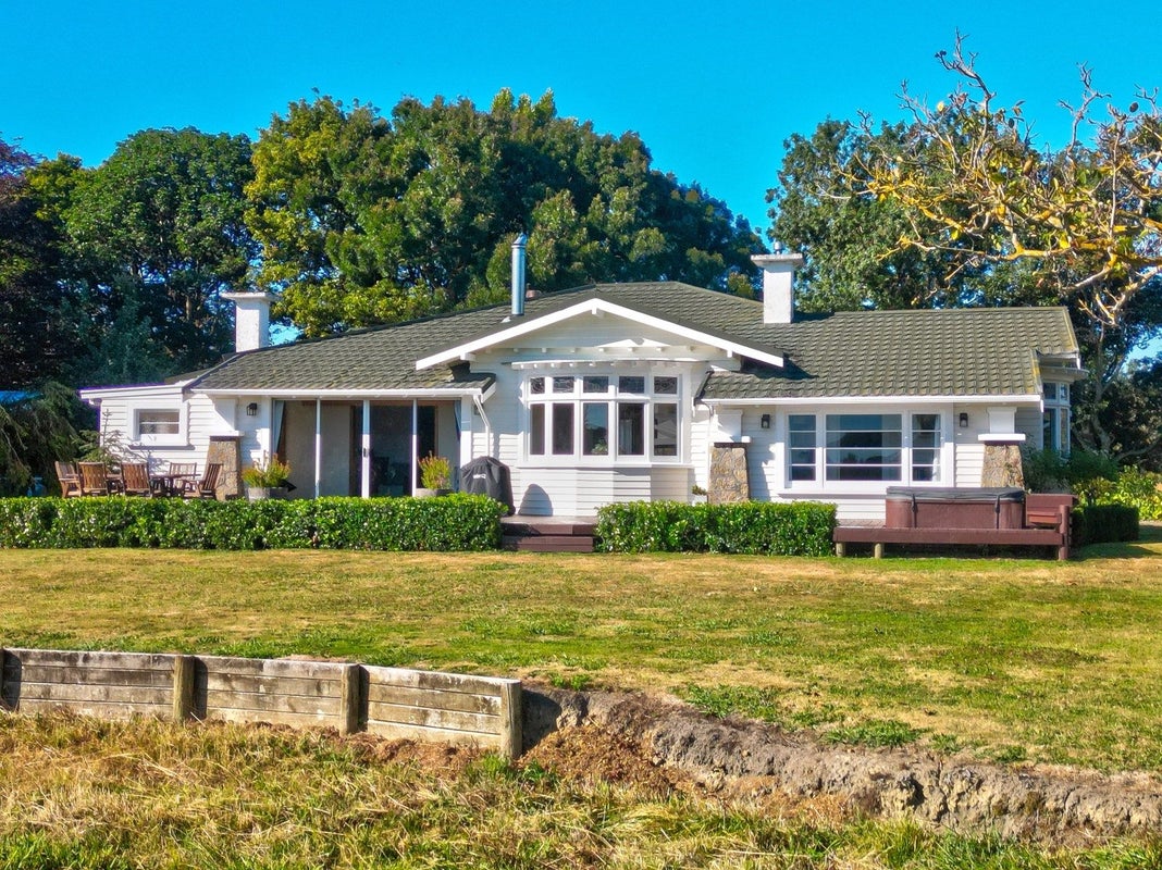 943 Ruatangata Road, Whangaehu - Carousel 1