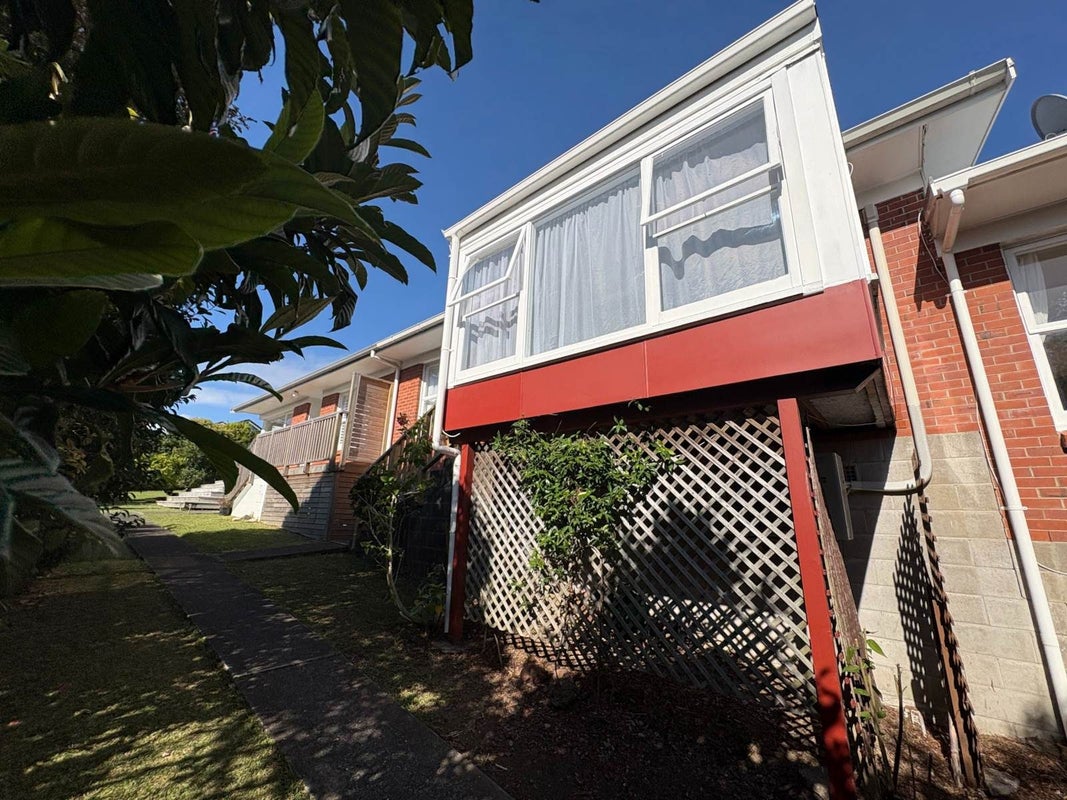 3/4 Penzance Road, Mairangi Bay, North Shore City, Auckland - Carousel 2