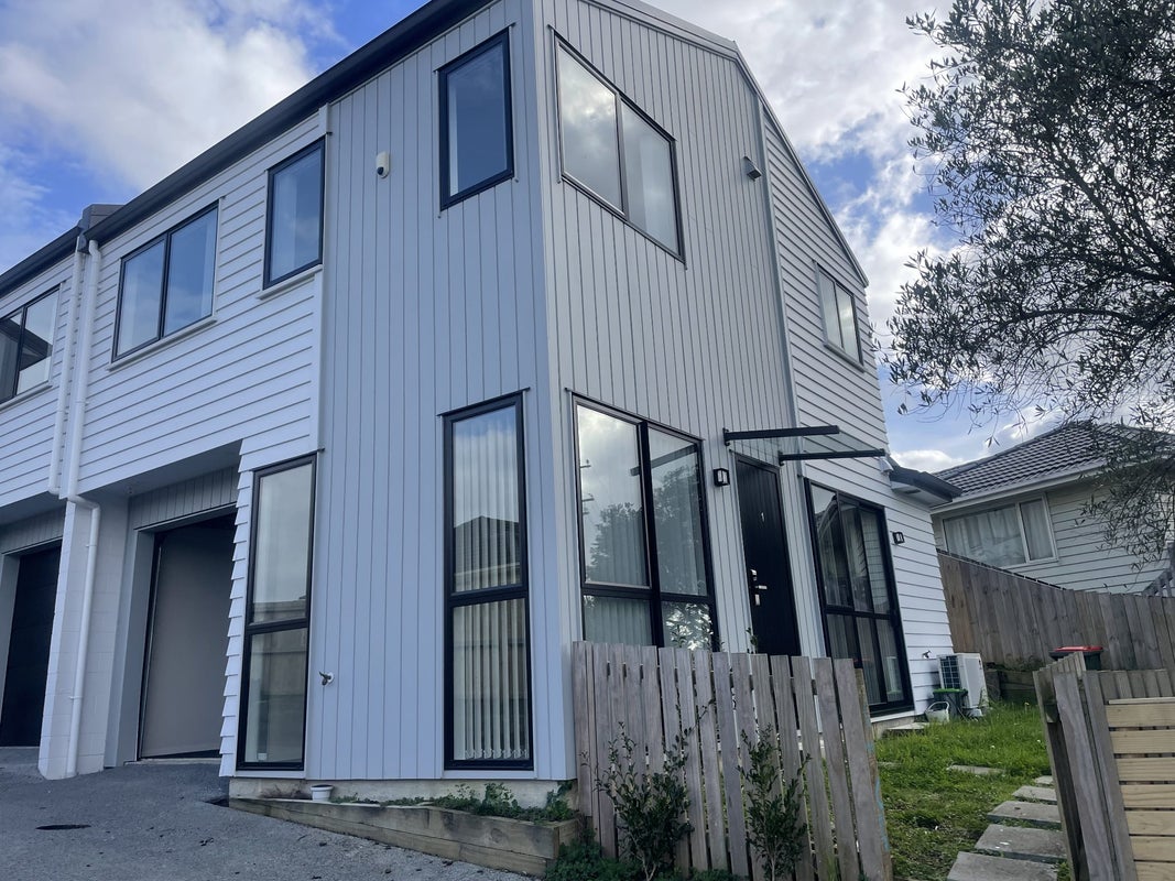 1/60 Kelman Road, Kelston, Auckland - Carousel 1