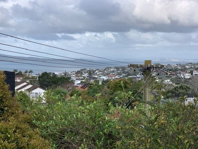 1/4 Dewsbury Terrace, Castor Bay, Auckland - Carousel 2