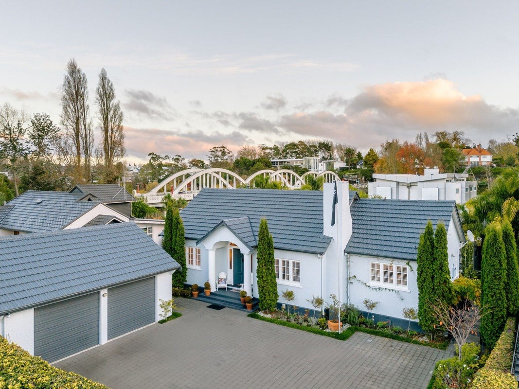 541 River Road, Fairfield, Hamilton - Carousel 1