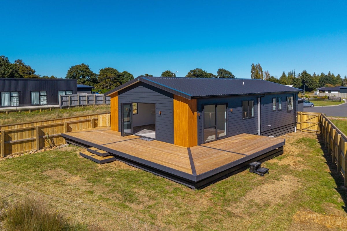 62 Kowhai Crescent, Ohakune, Ohakune - Carousel 1