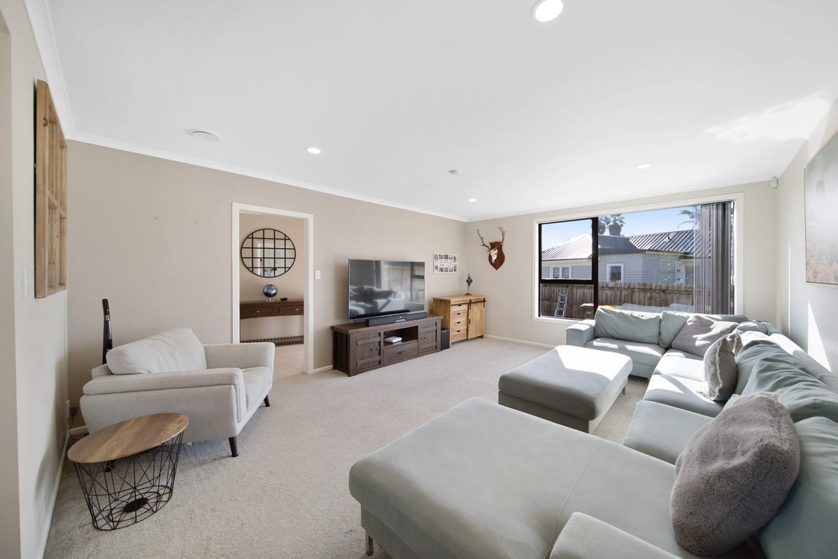 14C Racecourse Road, Waiuku, Franklin, Auckland - Carousel 2