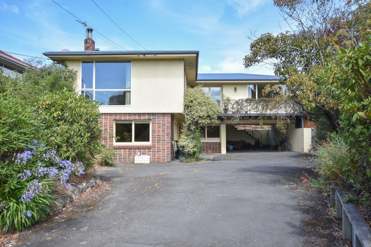 339 Kenmure Road, Kenmure, Dunedin - Carousel 1