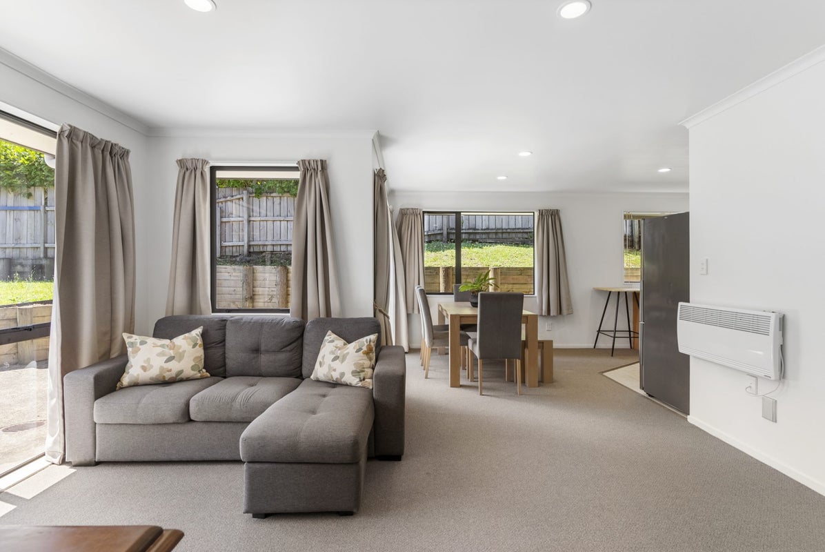 34 Heathglen Place, Bayview, Auckland - Carousel 2
