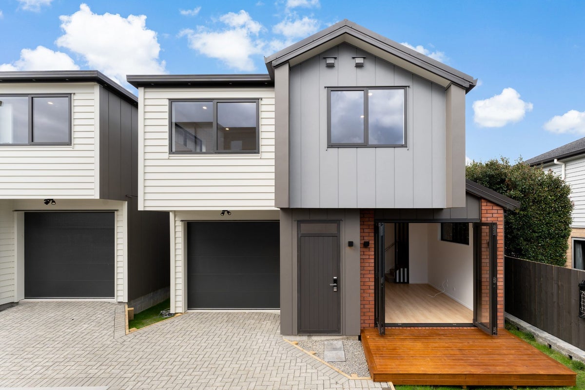 4/44 Abercrombie Street, Howick, Auckland - Carousel 1