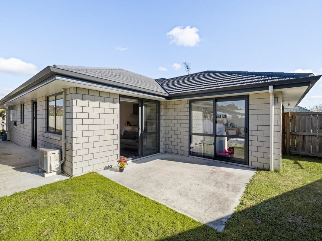 4/20 Alanbrooke Place, Beerescourt, Hamilton - Carousel 2
