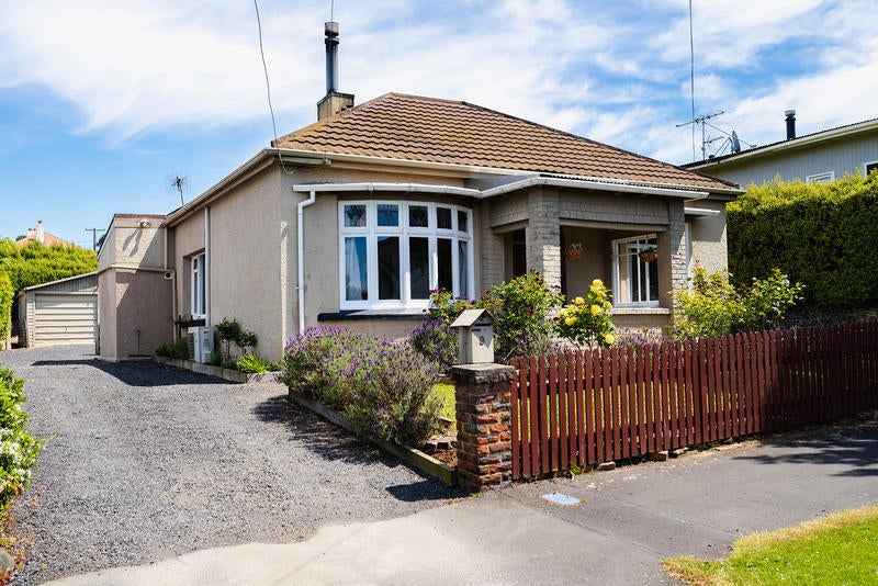 9 Kinsman Street, Kaikorai, Dunedin - Carousel 1