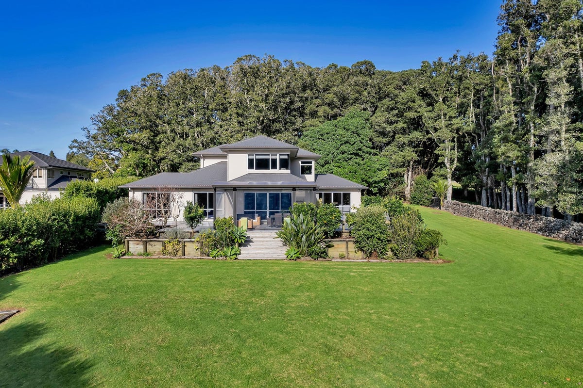 15 Cookham Place, Whangarei - Carousel 2