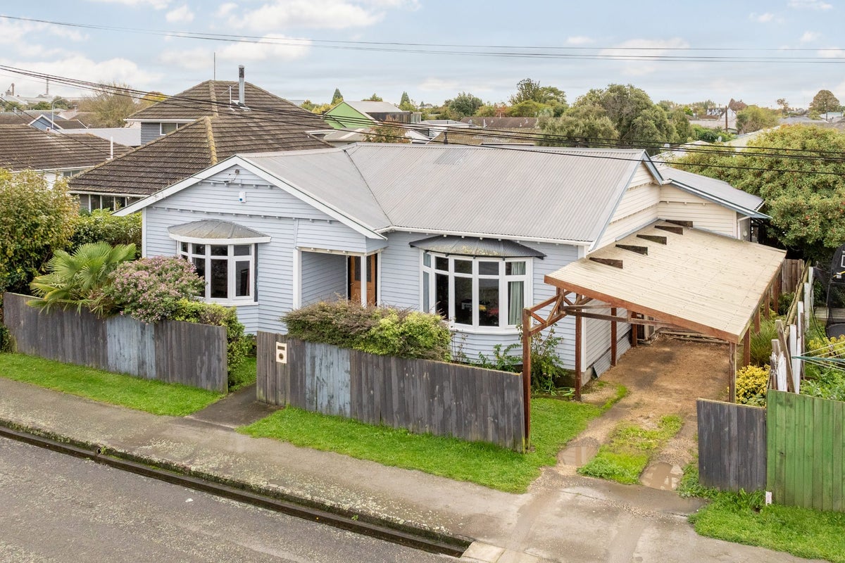 2/119 Brynley Street, Hornby, Christchurch - Carousel 1