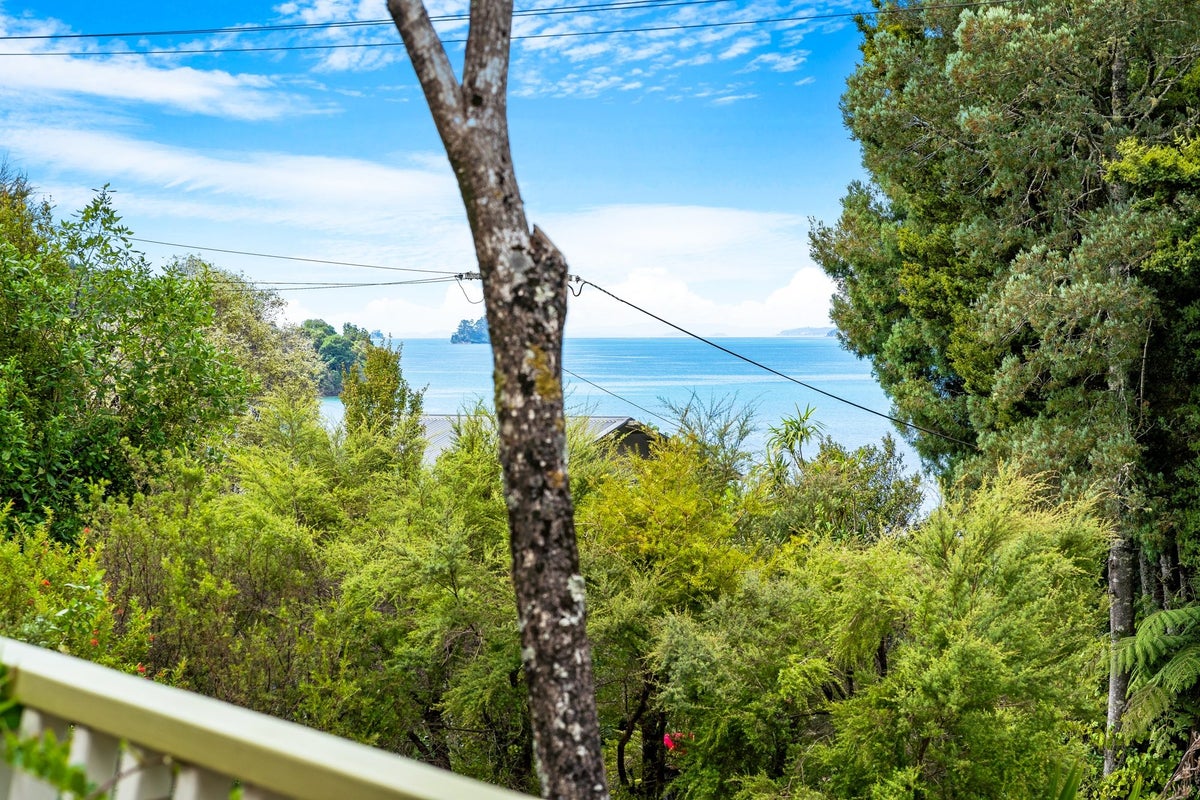 19 CLINTON RD, Tawharanui Peninsula, Matakana - Carousel 2