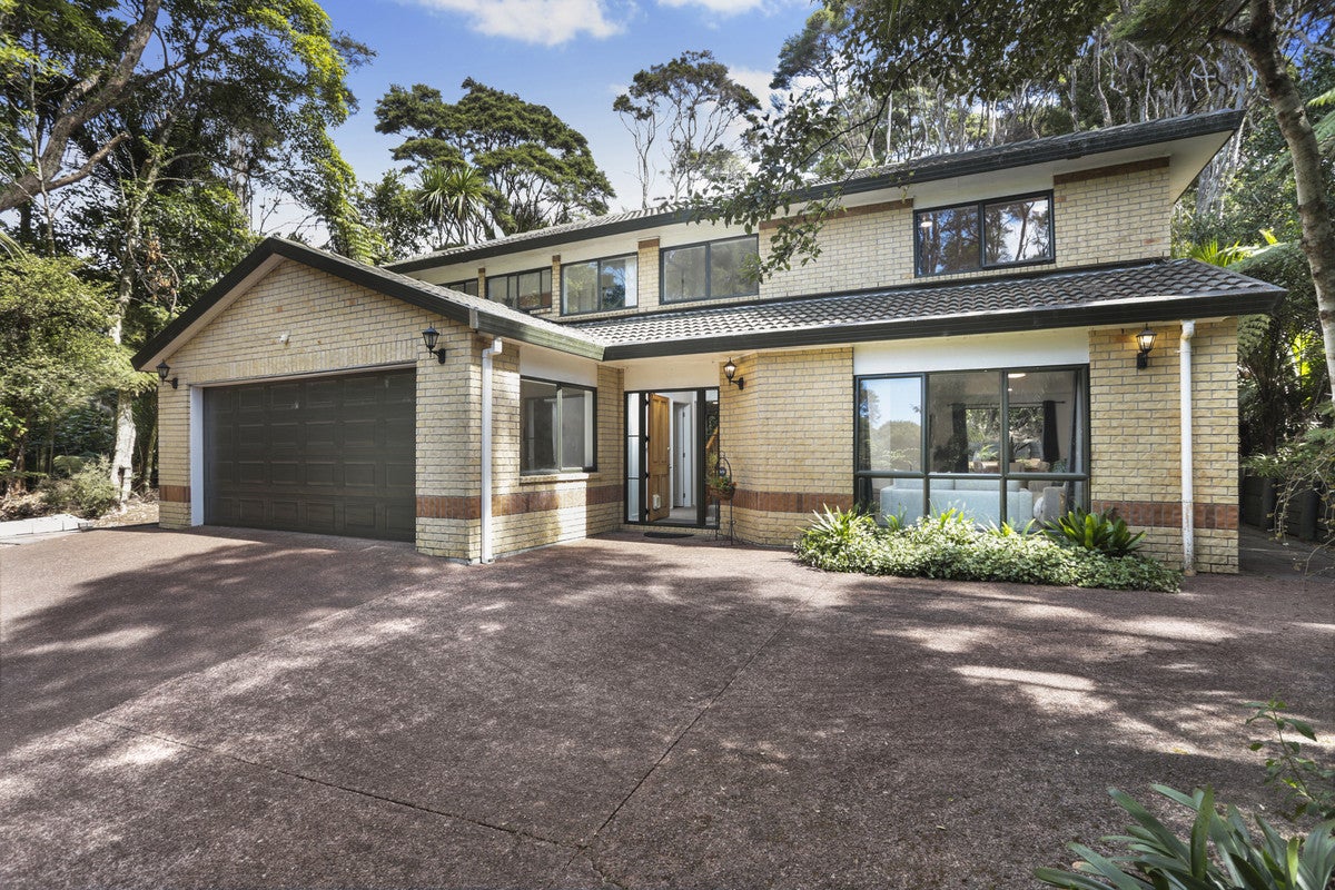 15 Jays Road, Titirangi, Auckland - Carousel 1