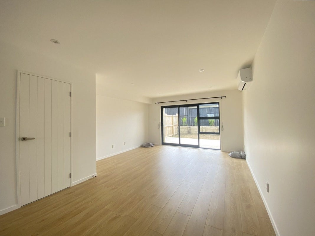 96D Triangle Road, Massey, Auckland - Carousel 2