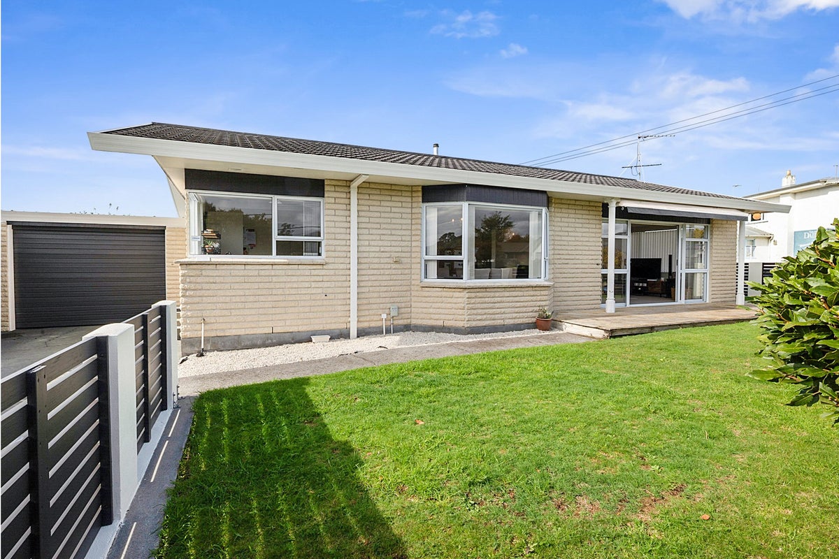 145 Mangorei Road, Merrilands, New Plymouth - Carousel 1