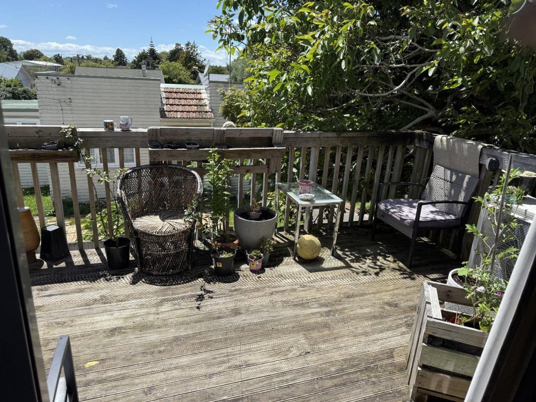 668 Grey Street, Hamilton East, Hamilton - Carousel 7
