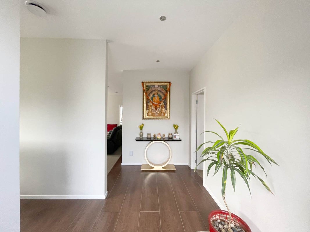 22 Helianthus Avenue, Flat Bush, Auckland - Carousel 2
