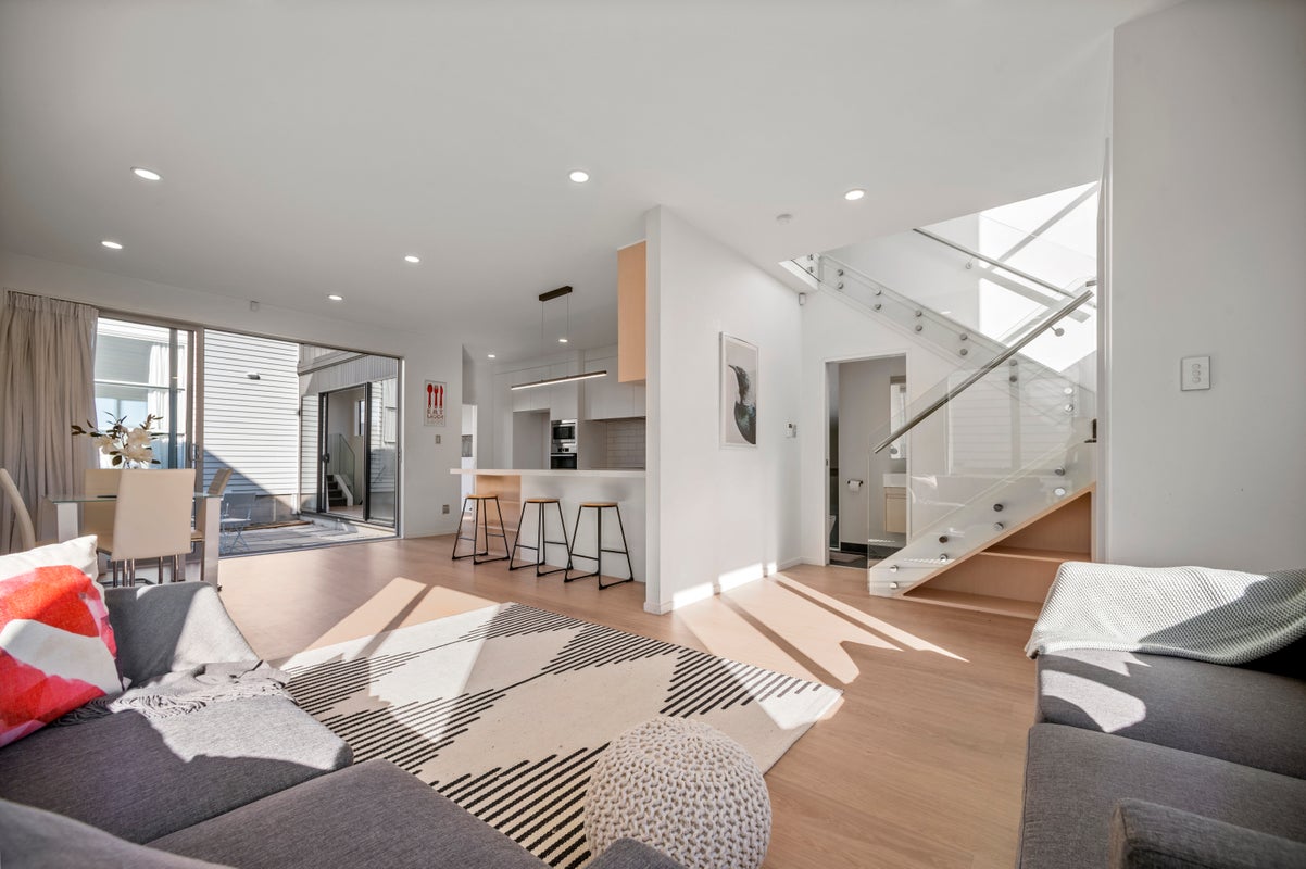 11 Lockheed Street, Hobsonville, Auckland - Carousel 2
