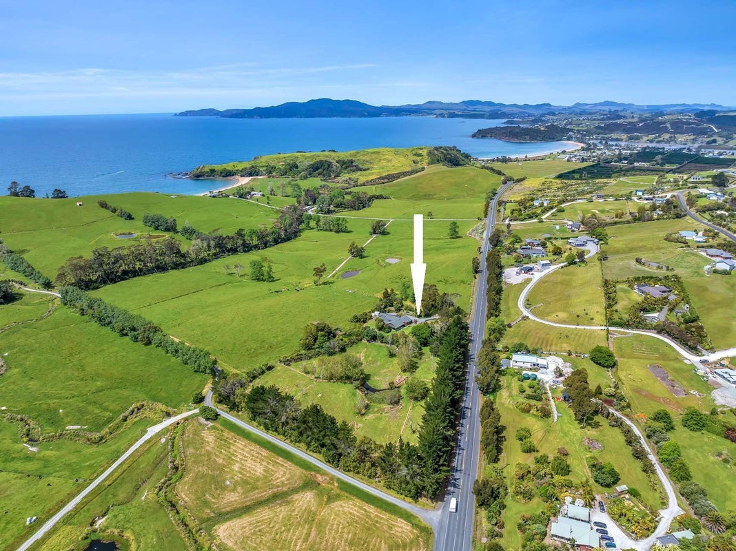 4144 State Highway 10, Taipa, Kaitaia - Carousel 1