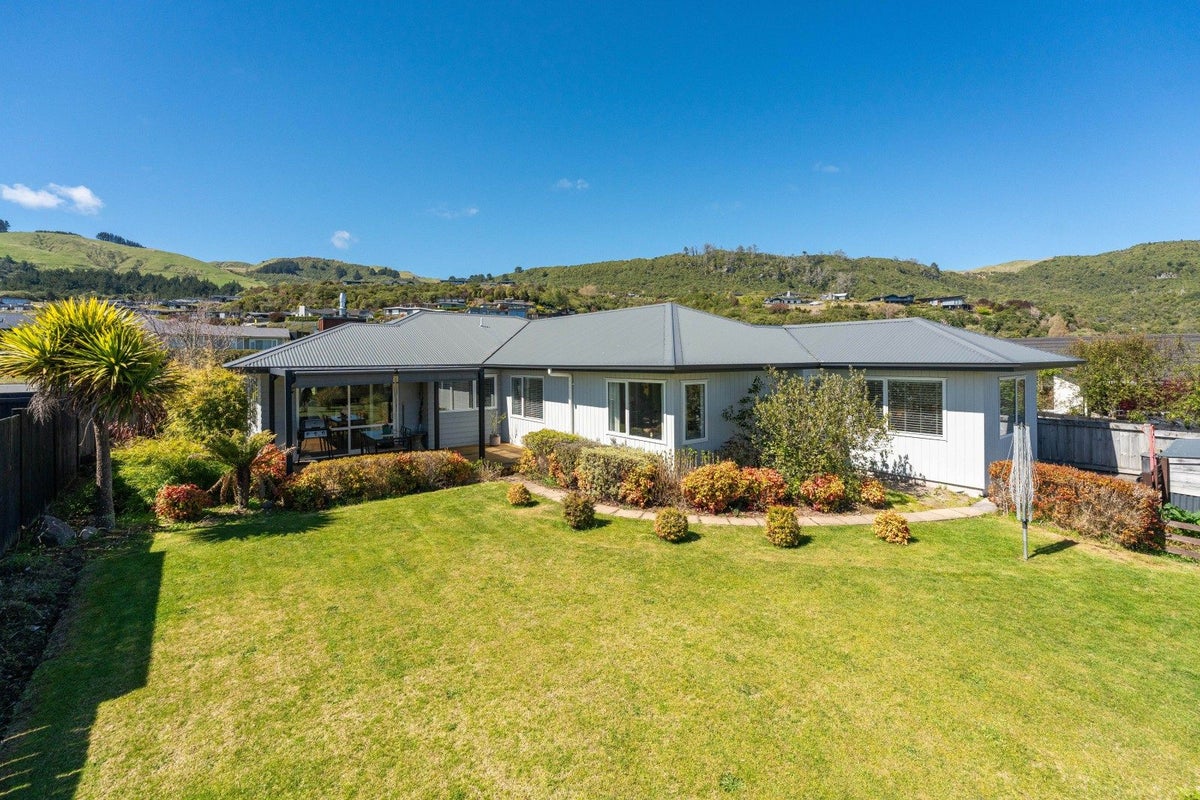 68 Kenrigg Road, Kinloch, Taupo, Waikato - Carousel 1