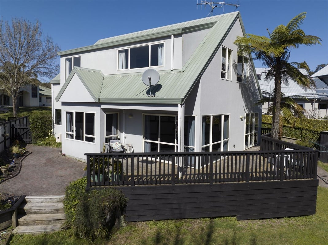 37 Millthorpe Crescent, Pukete, Hamilton - Carousel 1
