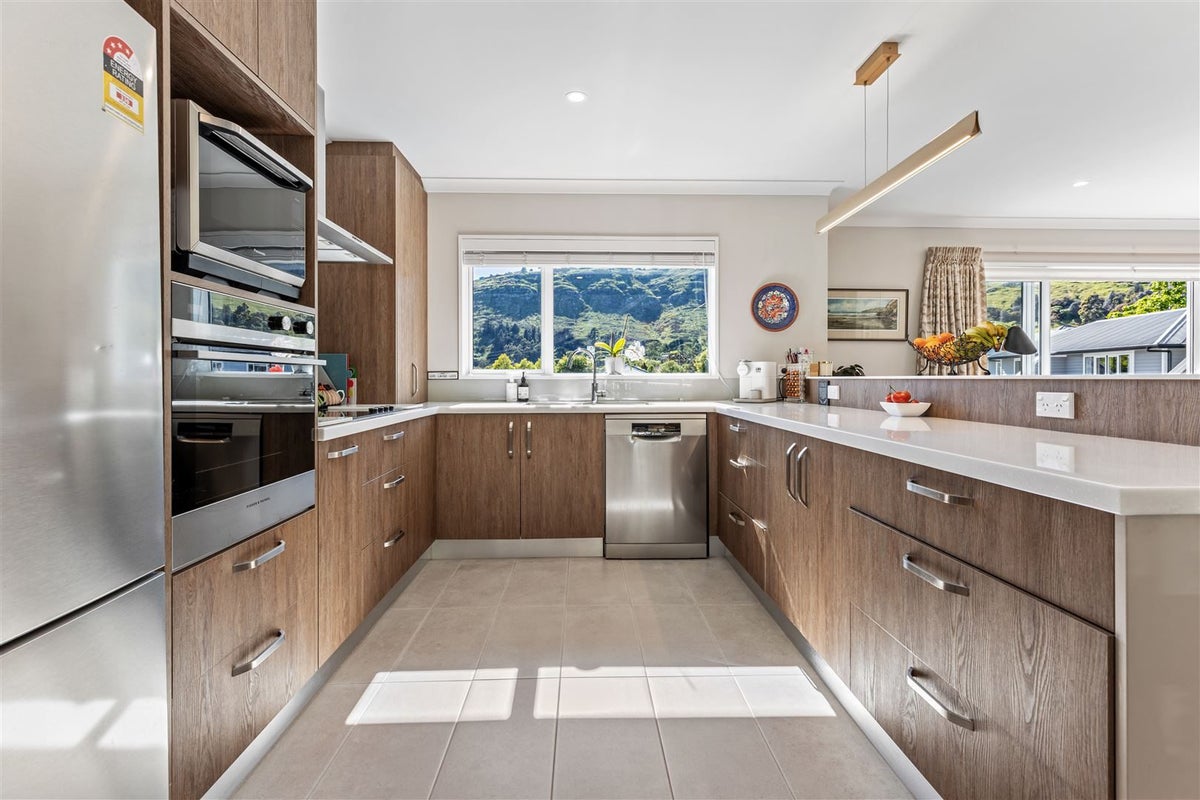 63/60 Port Hills Road, Heathcote Valley, Christchurch - Carousel 2