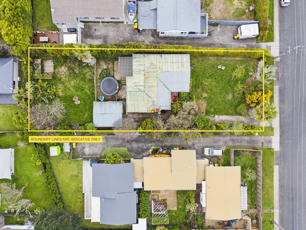 10 Drome View Place, Beach Haven, Auckland - Carousel 7