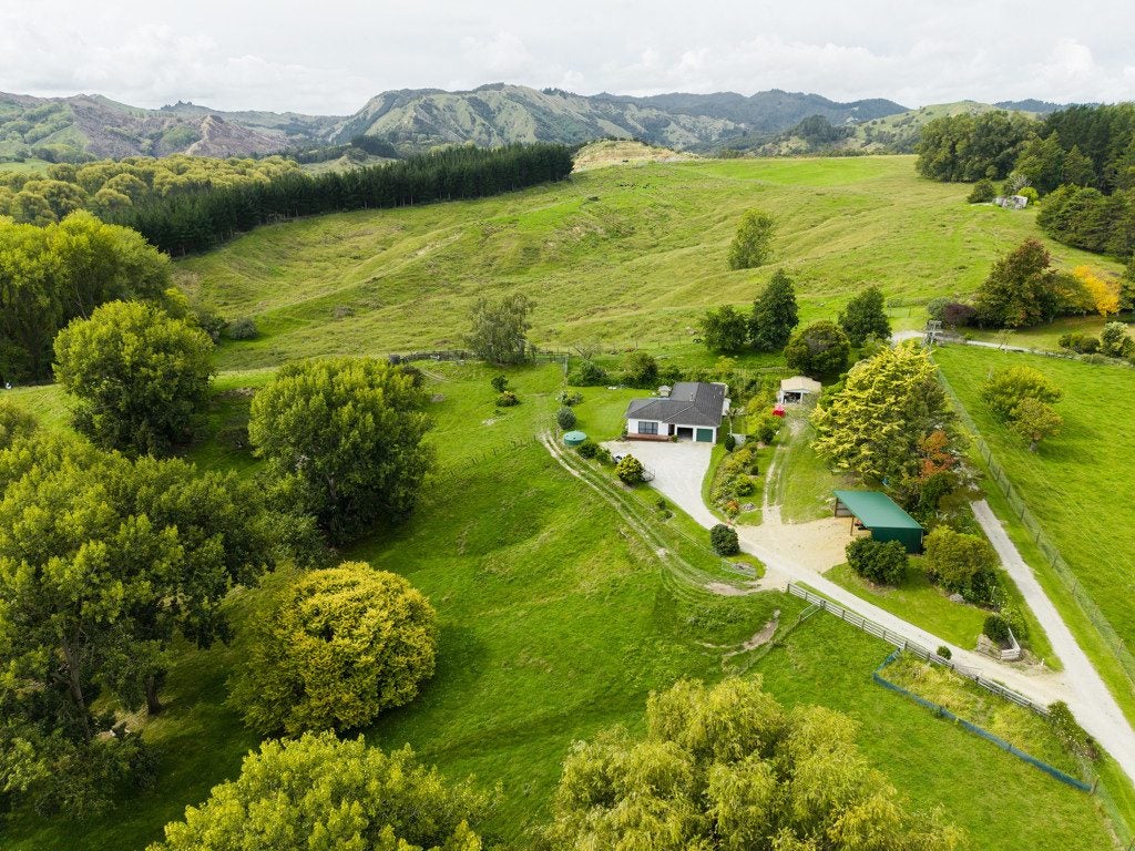 575B Back Ormond Road, Makauri, Gisborne - Carousel 2