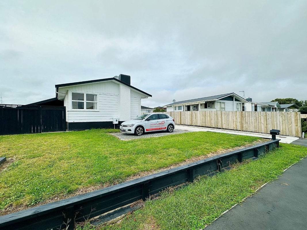 13 Lethborg Street, Dinsdale, Hamilton - Carousel 19
