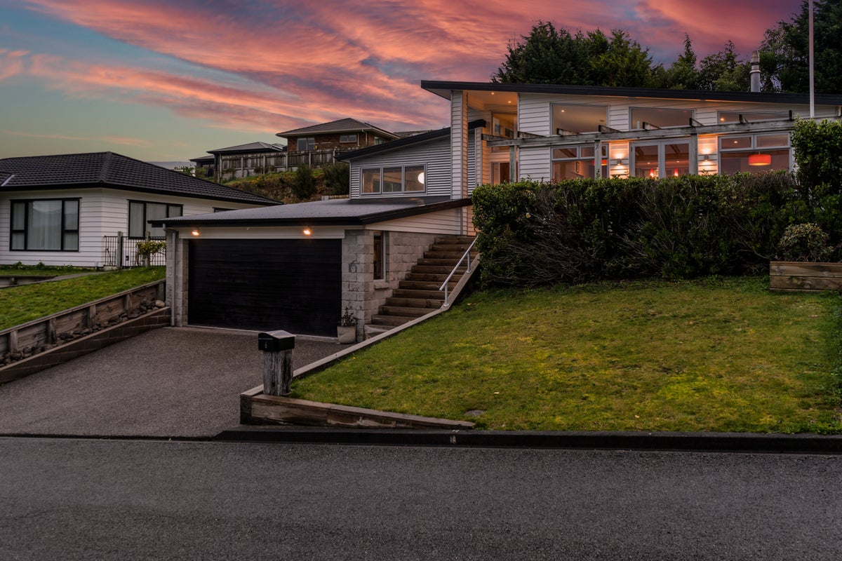 6 Frankie Stevens Place, Riverstone Terraces, Upper Hutt - Carousel 2