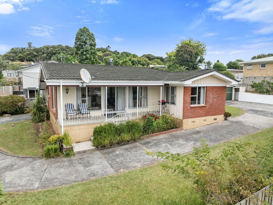 1 Beverley Crescent, Maungatapere, Whangarei - Carousel 2