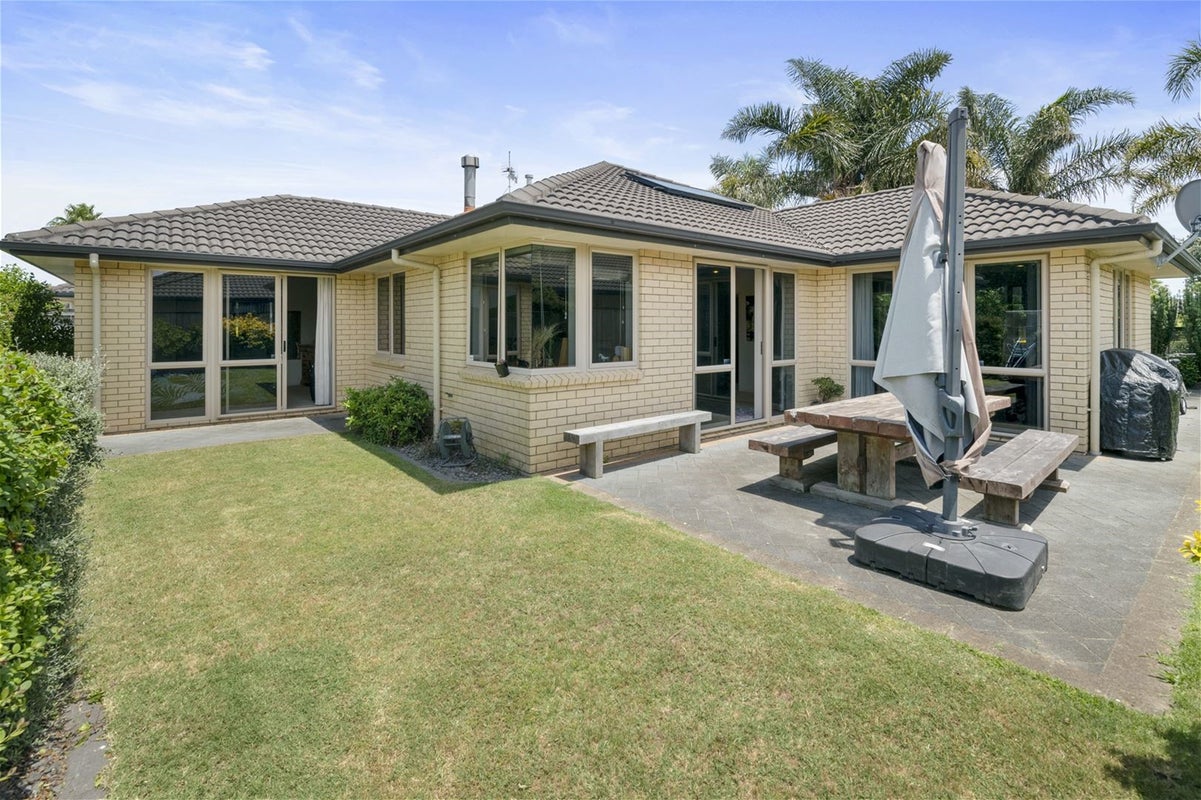 89 Longview Drive, Papamoa Beach, Papamoa - Carousel 1