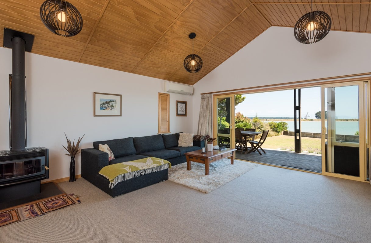 8 Martin Street, Monaco, Nelson - Carousel 1