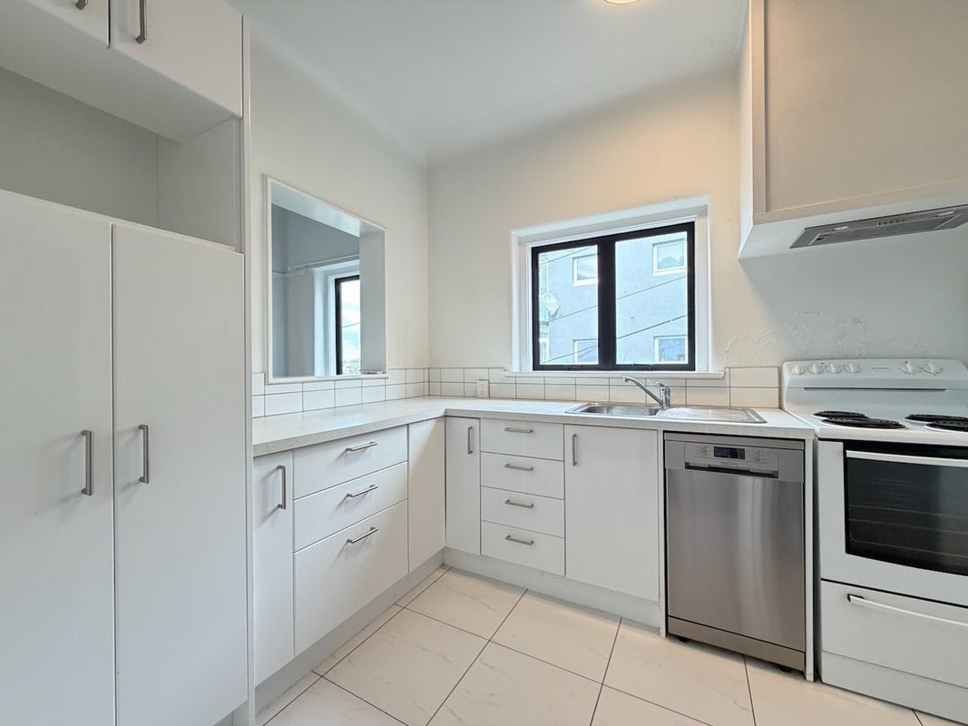 1/116 Hataitai Road, Hataitai, Wellington - Carousel 2