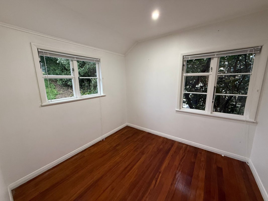 91 Kurahaupo Street, Orakei, Auckland - Carousel 11