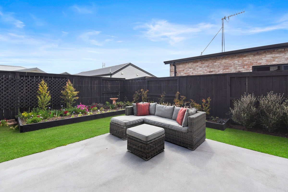 11 Naismith Street, Chartwell, Hamilton - Carousel 2