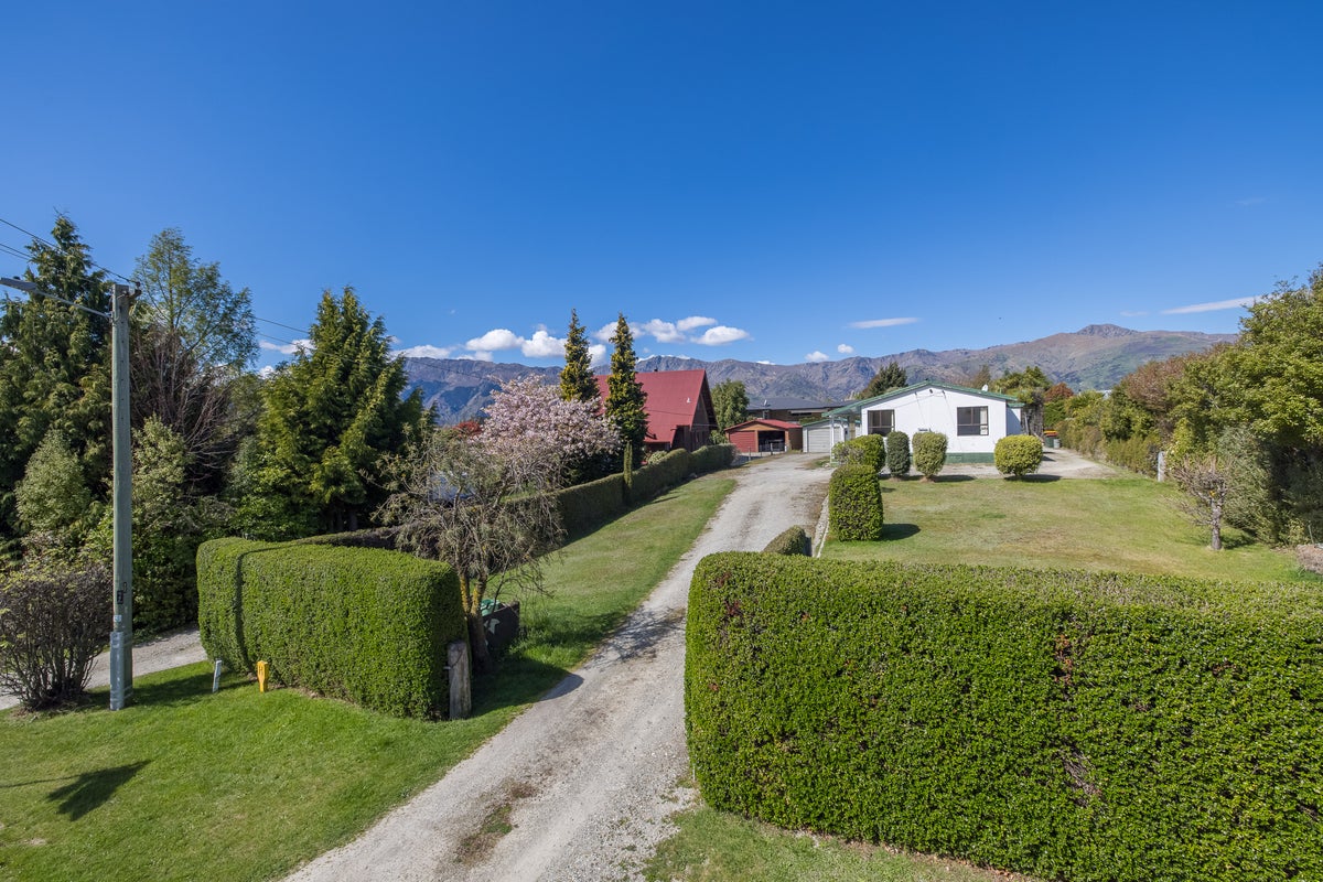 161 Noema Terrace, Wanaka - Carousel 1