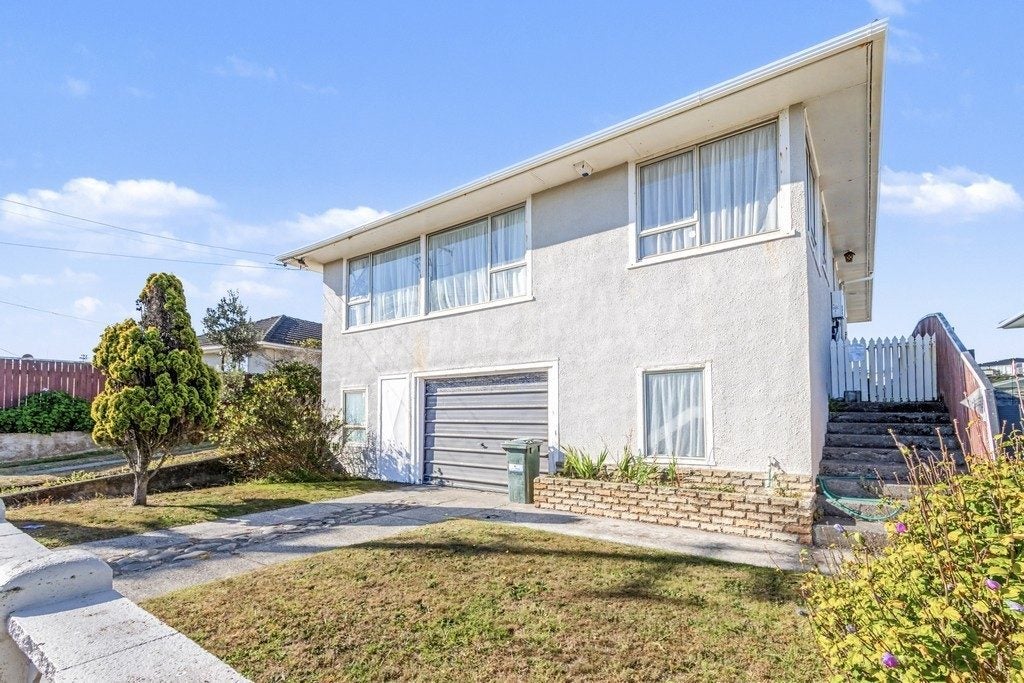 74A Matai Street, Castlecliff, Whanganui - Carousel 1
