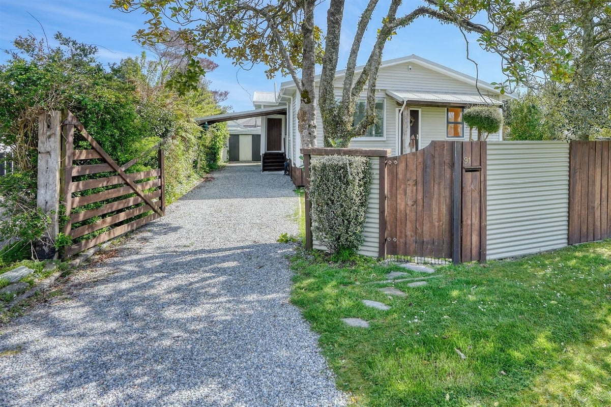 91 Davie Street, Hokitika - Carousel 2