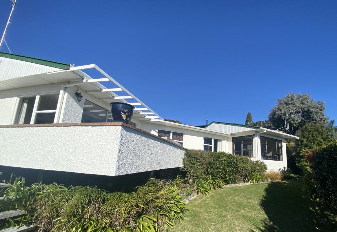 177 Tahunanui Drive, Tahunanui, Nelson - Carousel 1