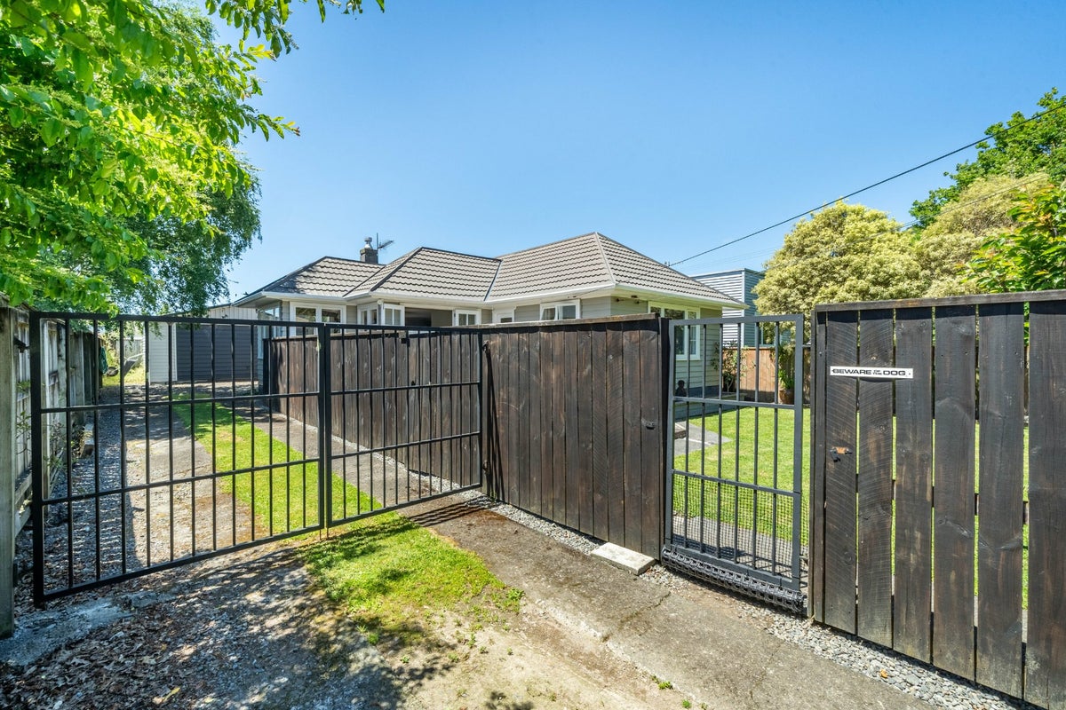 63 Ward Street, Wallaceville, Upper Hutt - Carousel 31