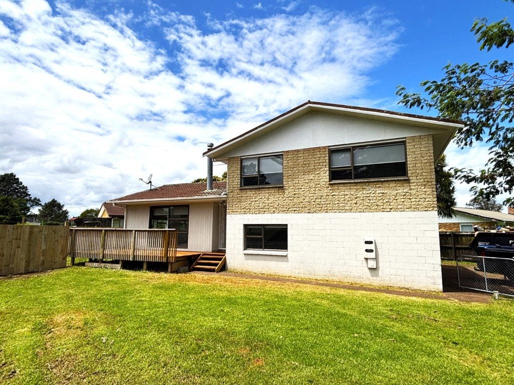 45 Rowandale Avenue, Manurewa, Auckland - Carousel 1