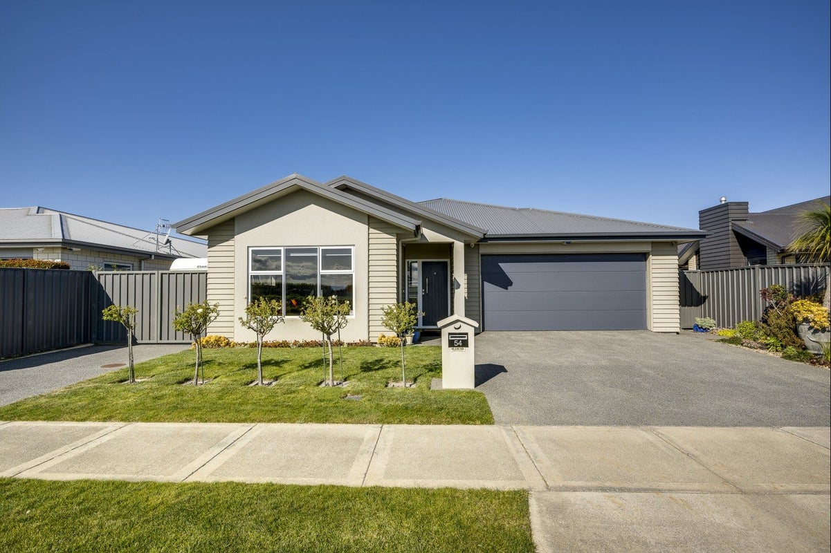 54 Eriksen Road, Te Awa, Napier - Carousel 1
