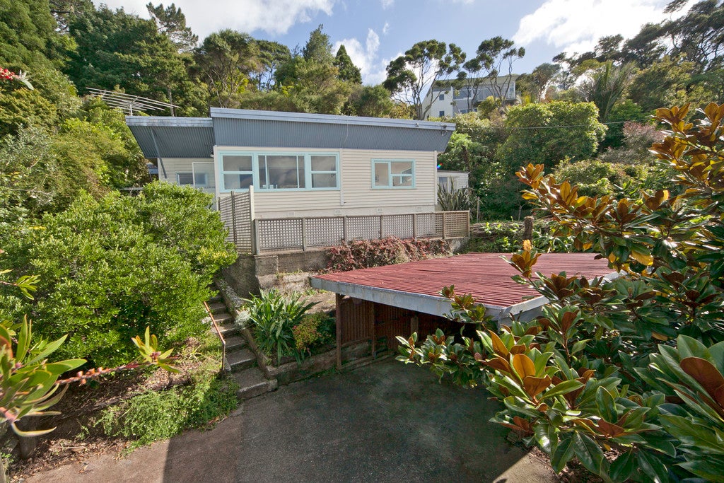 15 Kauri Point Road, Laingholm, Auckland - Carousel 1