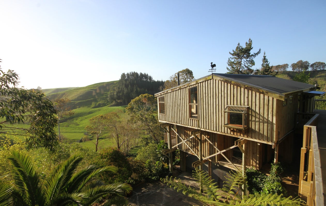 13 Tulloch Street, Saint Johns Hill, Whanganui - Carousel 1