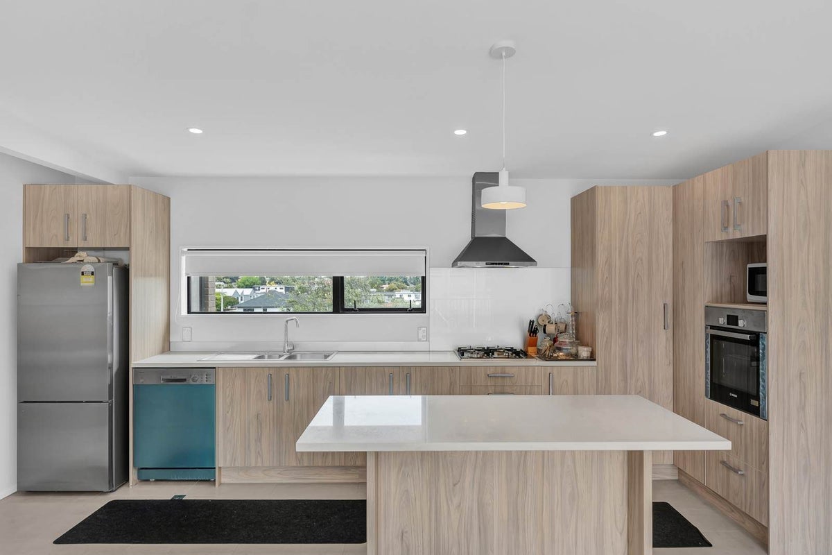 8/15 Wyllie Road, Papatoetoe, Auckland - Carousel 1