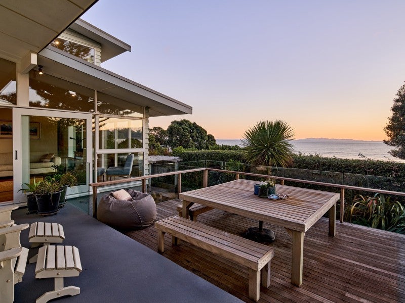 18 Arawa Street, Raumati Beach, Paraparaumu - Carousel 24