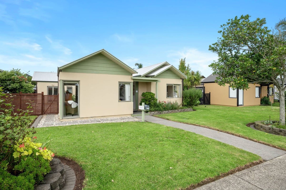 166 Guys Road, East Tamaki, Auckland - Carousel 1