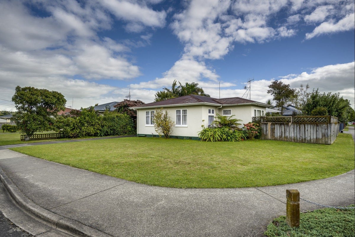29 King Street, Taradale, Napier - Carousel 20