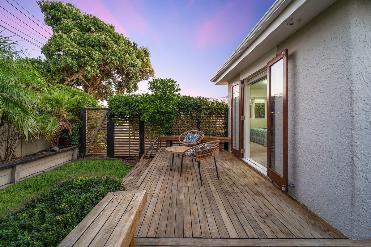 1/50 Sylvan Avenue, Northcote, Auckland - Carousel 2