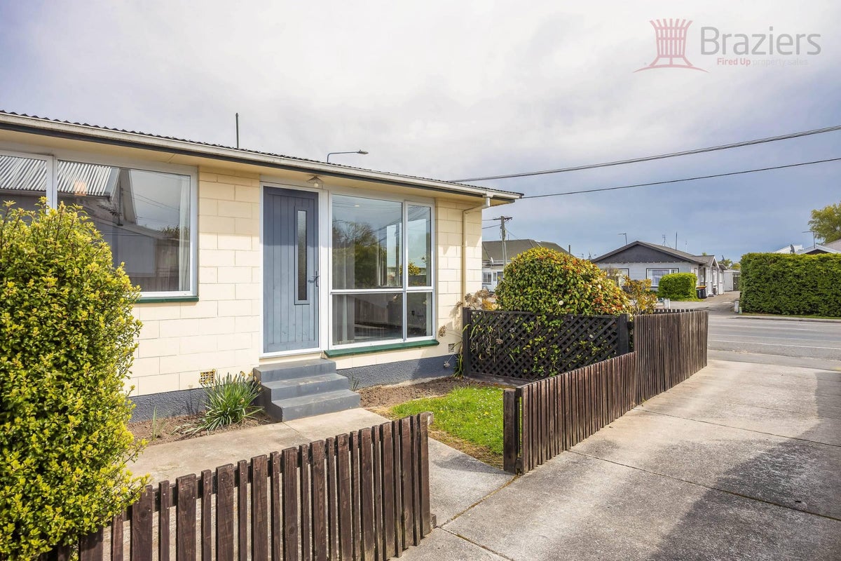 1/606 Barbadoes Street, Edgeware, Christchurch - Carousel 2